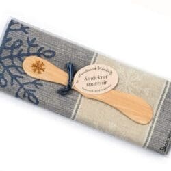 Gift set: Snowflake towel and butter knife