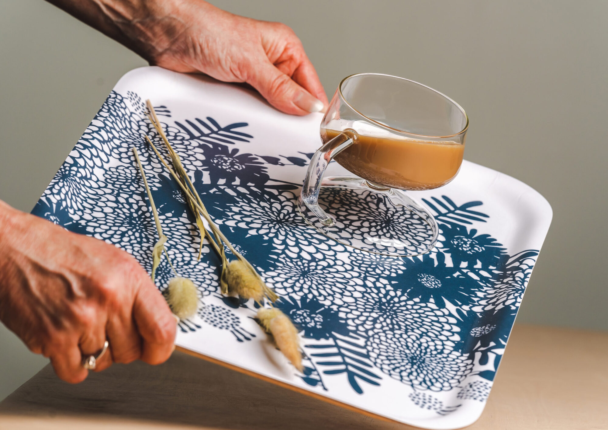 Won't Slip Dahlia Tray